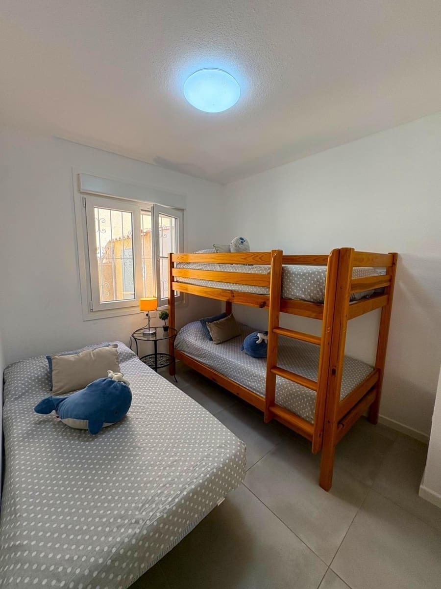 2 sovrum Radhus till salu i Torrevieja med pool - 157 000 € (Ref: 10100239)