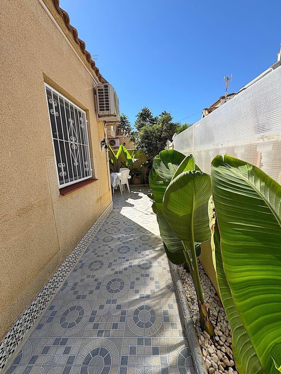 2 sovrum Radhus till salu i Torrevieja med pool - 157 000 € (Ref: 10100239)