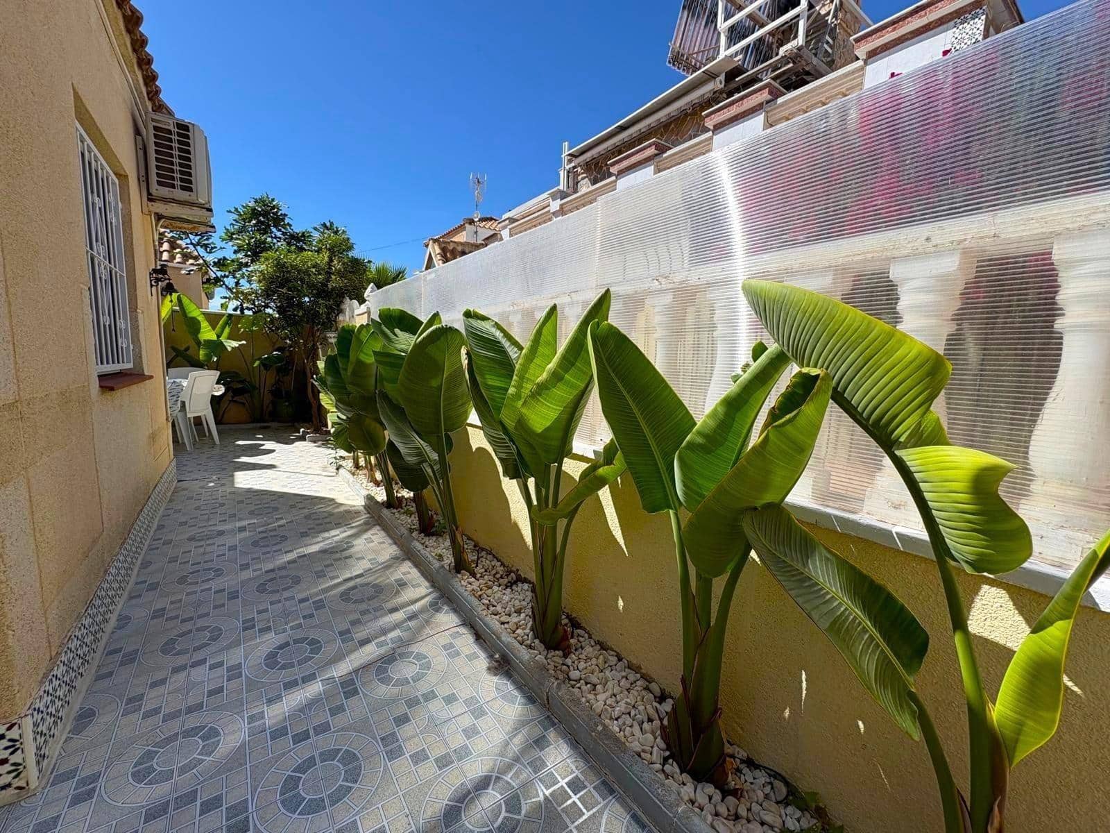 2 sovrum Radhus till salu i Torrevieja med pool - 157 000 € (Ref: 10100239)