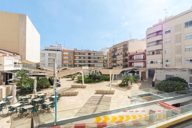 3 quarto Apartamento para venda em Torrevieja - 285 000 € (Ref: 10109754)