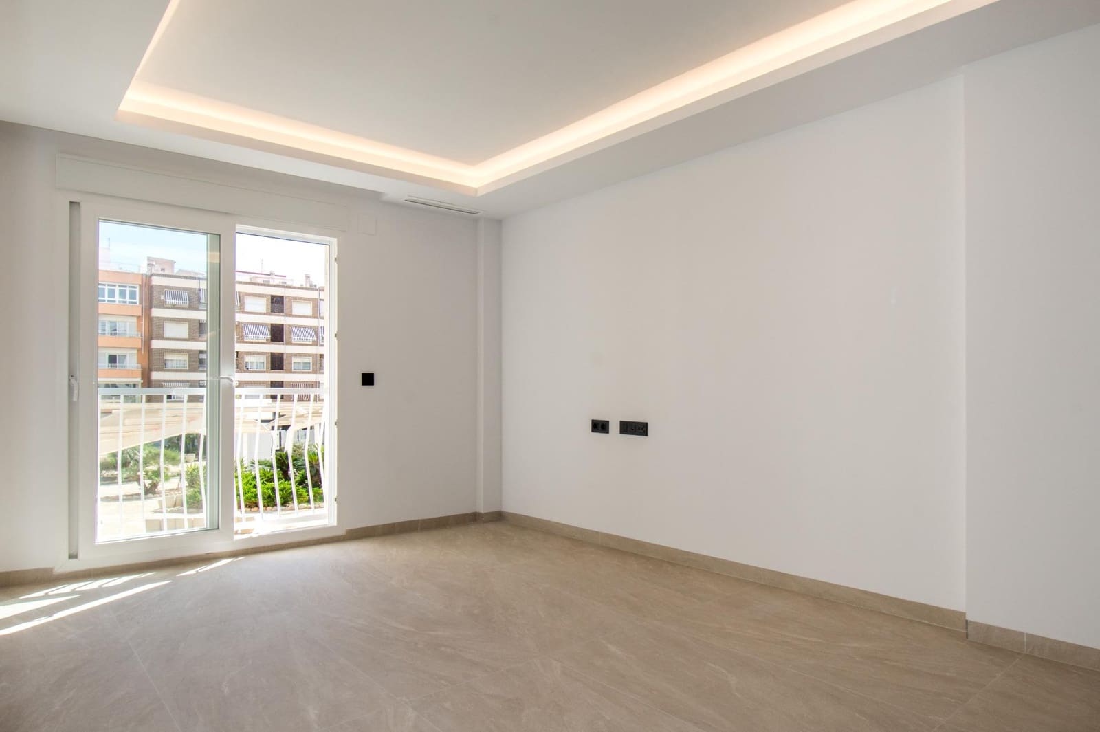 3 quarto Apartamento para venda em Torrevieja - 285 000 € (Ref: 10109754)