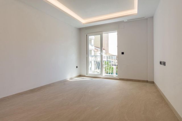 3 quarto Apartamento para venda em Torrevieja - 285 000 € (Ref: 10109754)