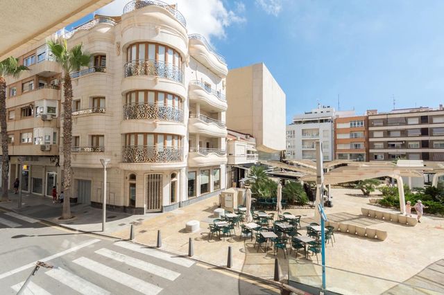 3 quarto Apartamento para venda em Torrevieja - 285 000 € (Ref: 10109754)