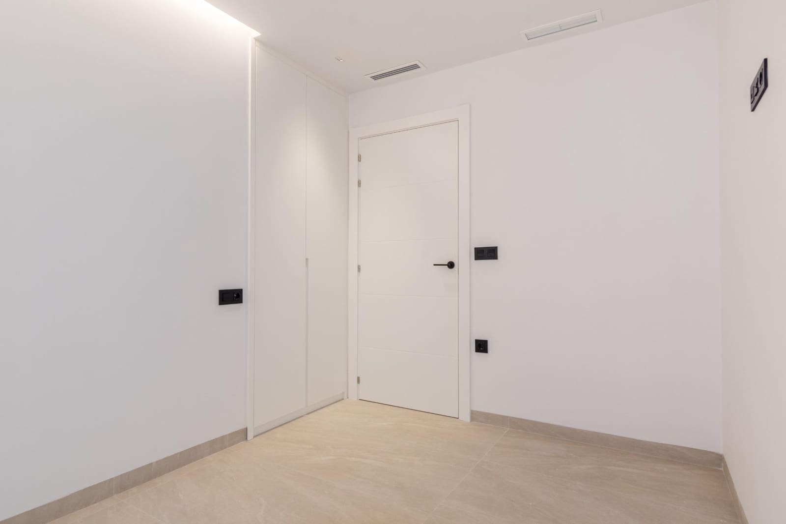 3 quarto Apartamento para venda em Torrevieja - 285 000 € (Ref: 10109754)