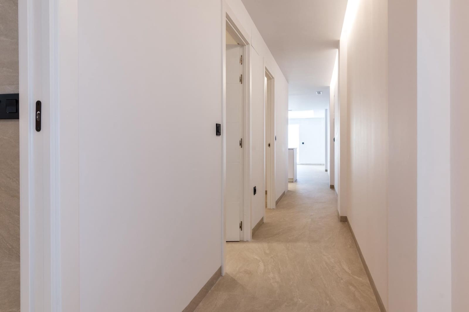 3 quarto Apartamento para venda em Torrevieja - 285 000 € (Ref: 10109754)
