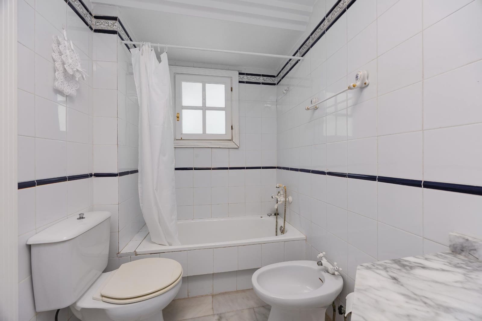 3 sypialnia Apartament na sprzedaż w Torrevieja z basenem - 266 900 € (Ref: 10142431)