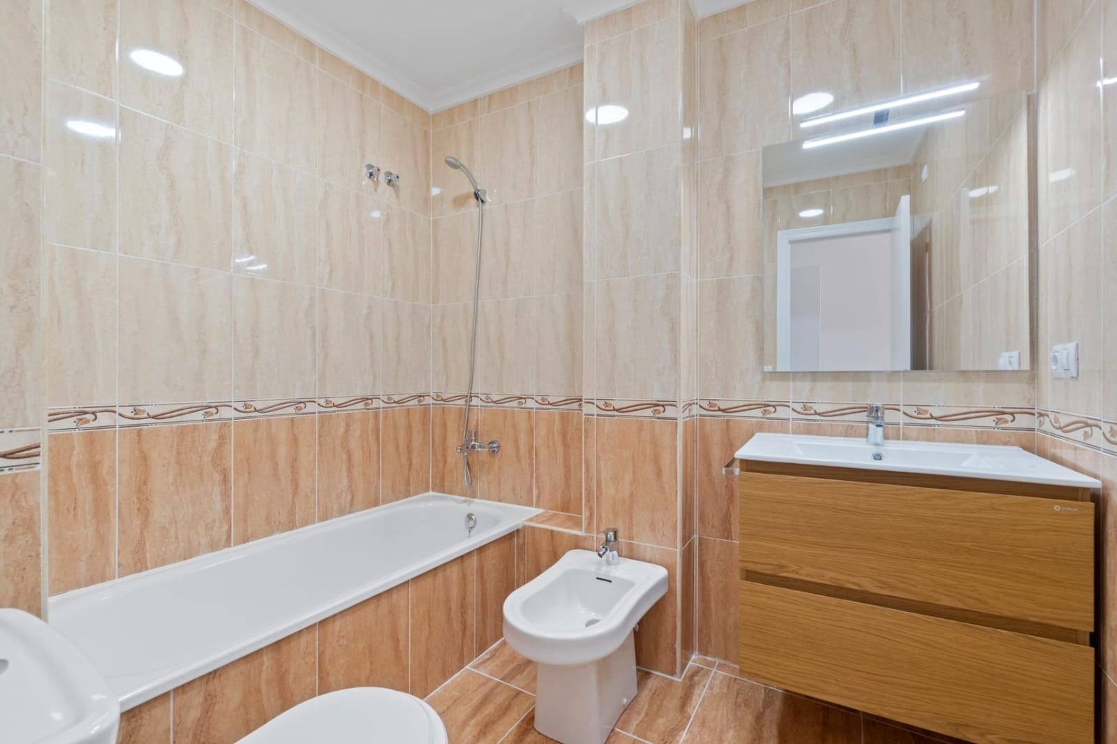 3 soveværelse Lejlighed til leje i Formentera del Segura - € 750 (Ref: 10155326)