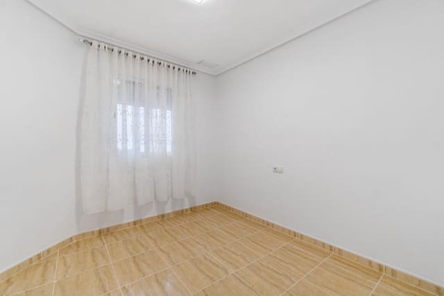 Apartamento de 3 habitaciones en Formentera del Segura en alquiler - 750 € (Ref: 10155326)