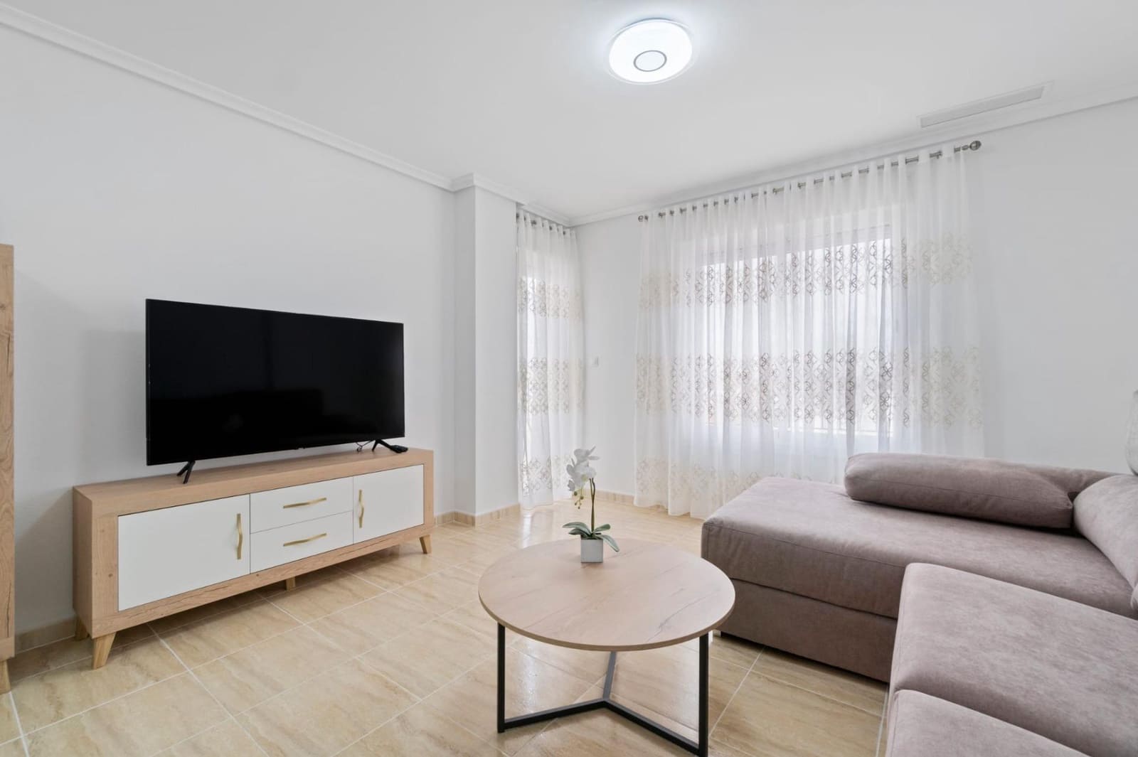 3 soveværelse Lejlighed til leje i Formentera del Segura - € 750 (Ref: 10155326)