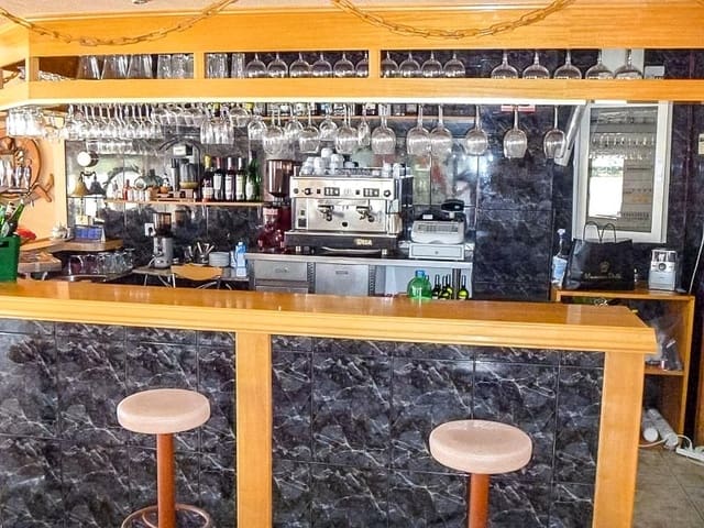 Entreprise à vendre à Playa del Acequión, Torrevieja - 637 000 € (Ref: 7325864)