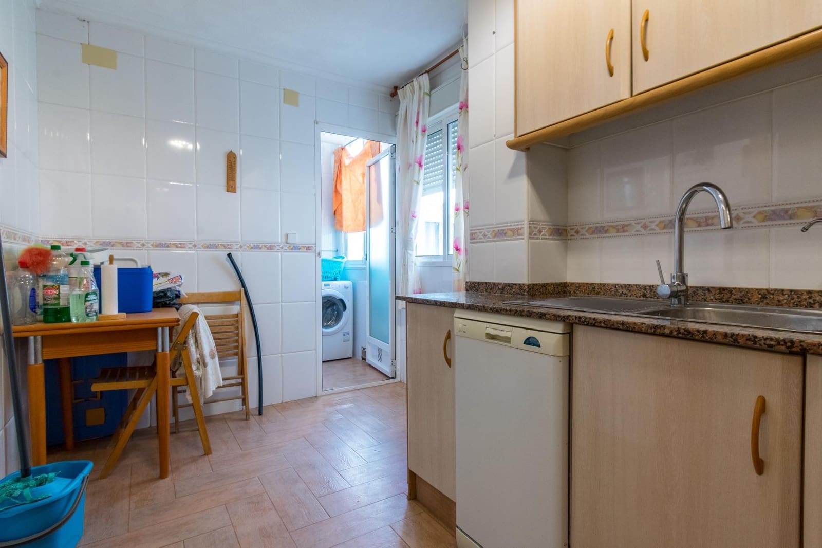3 bedroom Apartment for rent in Los Montesinos - € 800 (Ref: 8595468)