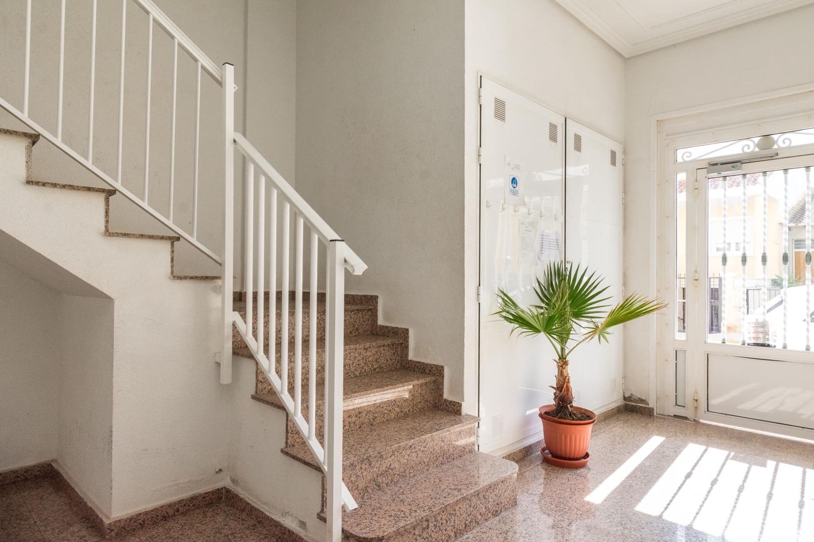 3 bedroom Apartment for rent in Los Montesinos - € 800 (Ref: 8595468)
