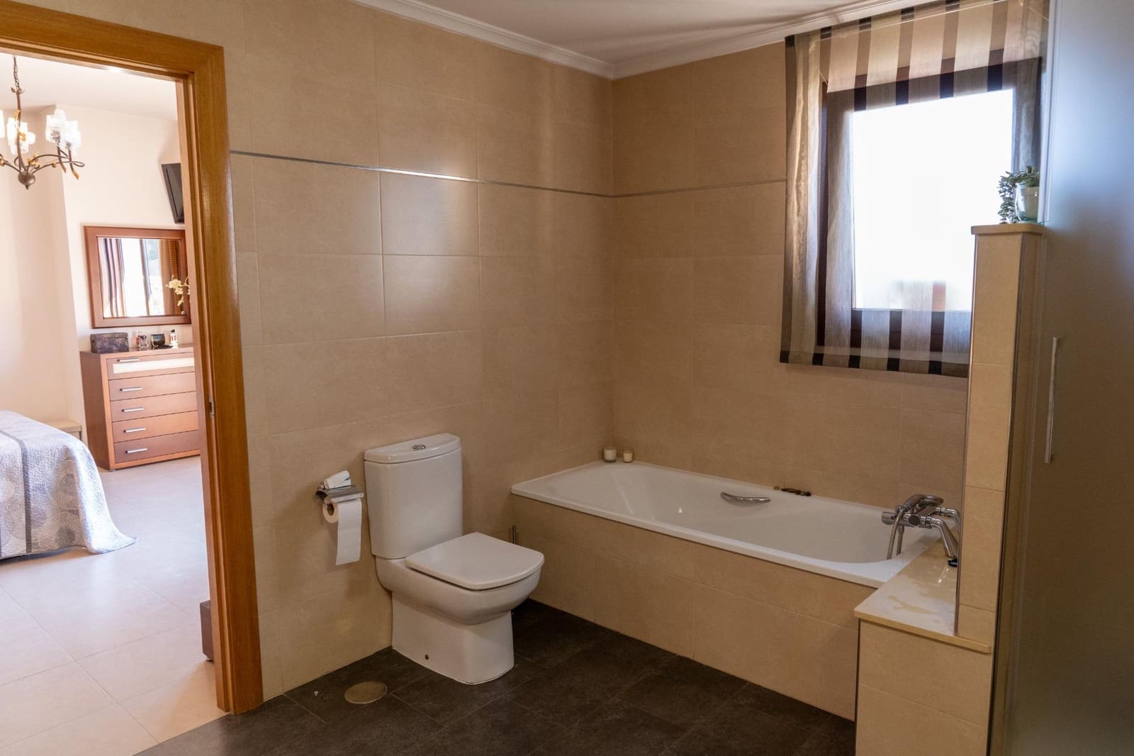 4 bedroom Villa for sale in Rafal with garage - € 274,000 (Ref: 8595471)