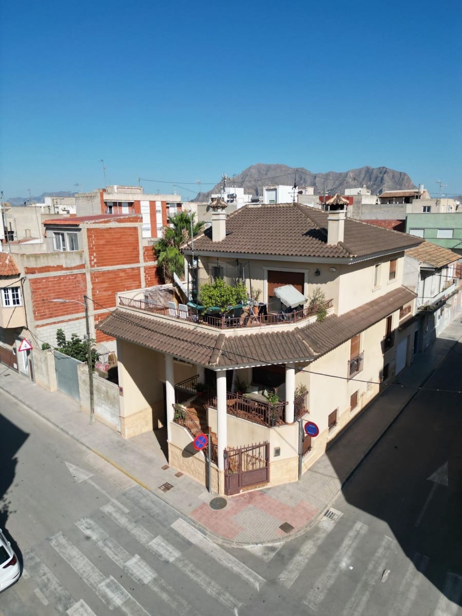 4 bedroom Villa for sale in Rafal with garage - € 274,000 (Ref: 8595471)