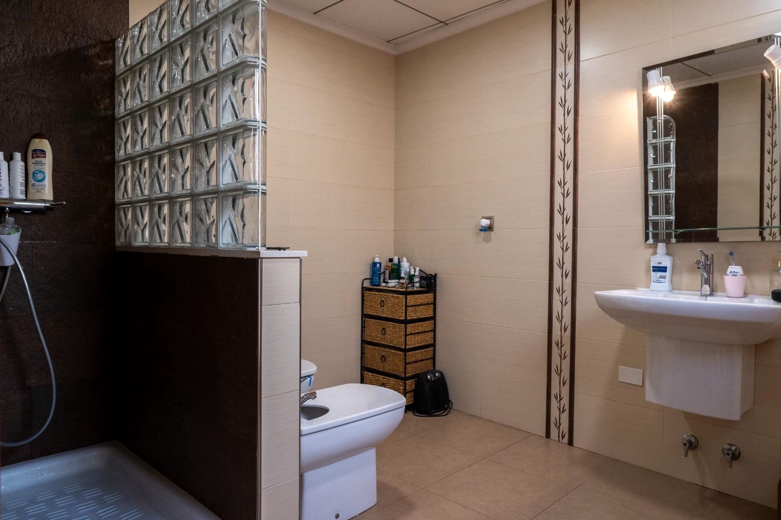 4 bedroom Villa for sale in Rafal with garage - € 274,000 (Ref: 8595471)