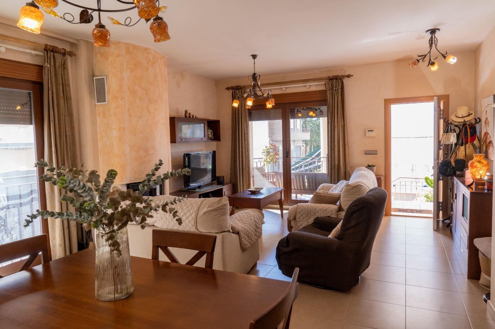 4 bedroom Villa for sale in Rafal with garage - € 274,000 (Ref: 8595471)