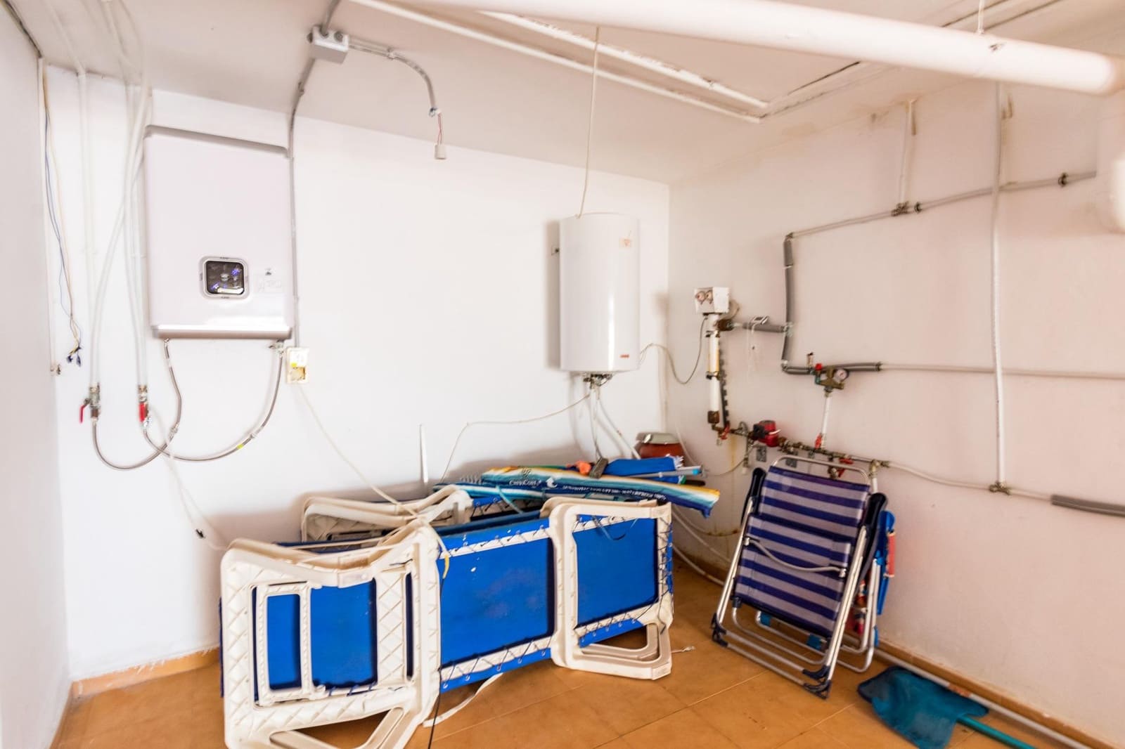 4 bedroom Villa for sale in Playa Flamenca with pool garage - € 590,000 (Ref: 8662848)