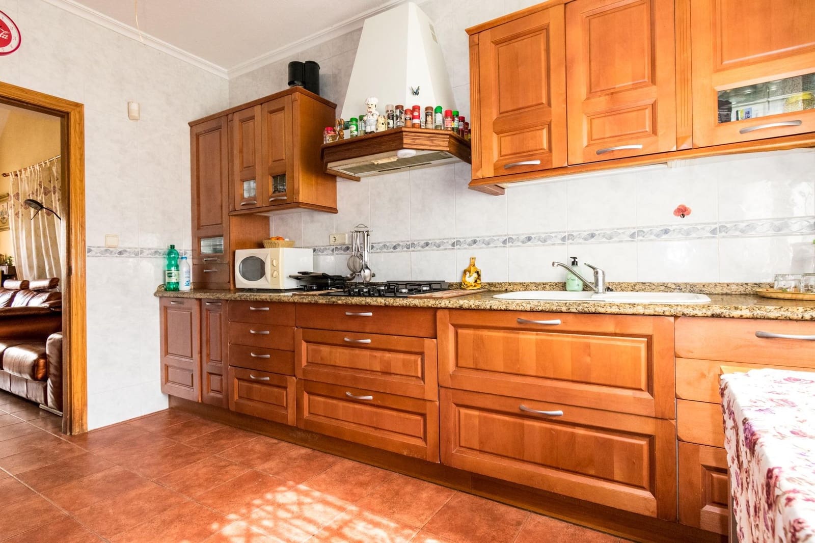 4 bedroom Villa for sale in Playa Flamenca with pool garage - € 590,000 (Ref: 8662848)