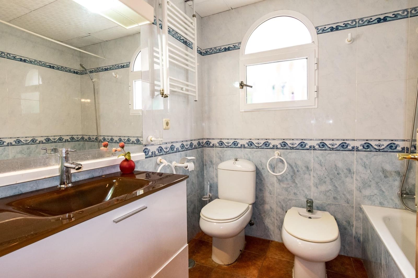 4 bedroom Villa for sale in Playa Flamenca with pool garage - € 590,000 (Ref: 8662848)