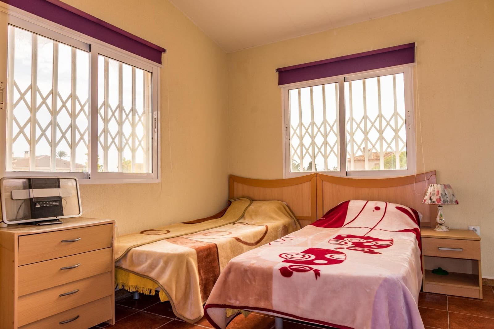 4 bedroom Villa for sale in Playa Flamenca with pool garage - € 590,000 (Ref: 8662848)