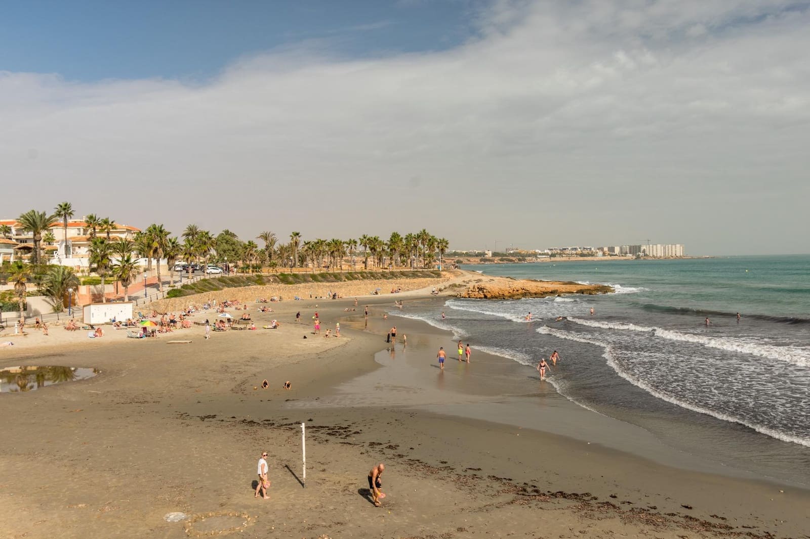 4 bedroom Villa for sale in Playa Flamenca with pool garage - € 590,000 (Ref: 8662848)