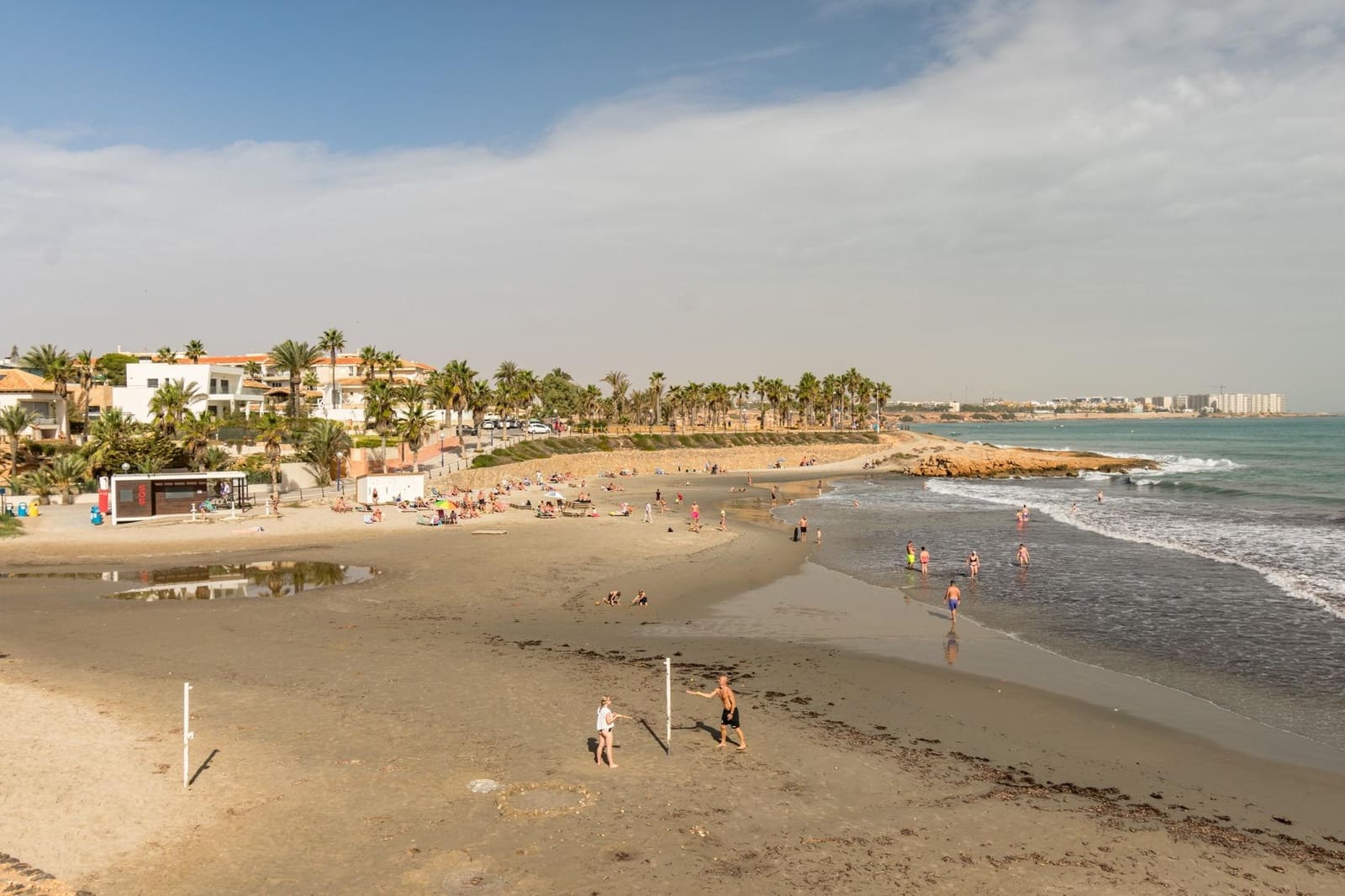 4 bedroom Villa for sale in Playa Flamenca with pool garage - € 590,000 (Ref: 8662848)