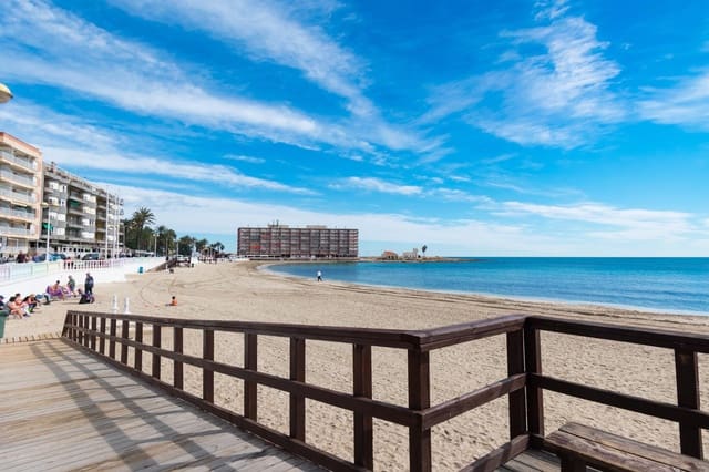 Garaje en Nueva Torrevieja, Torrevieja en venta - 5.700 € (Ref: 9462118)