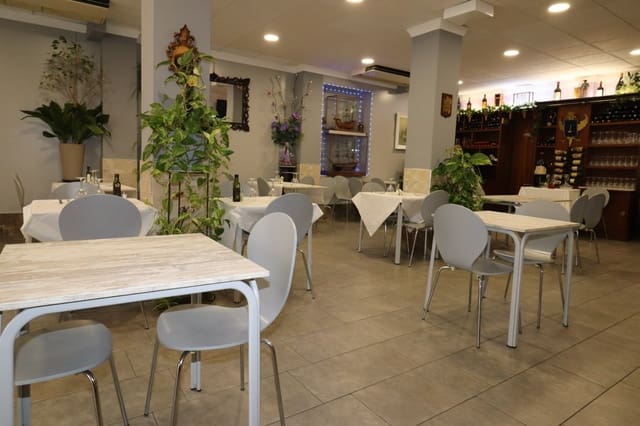 Local Comercial en Playa del Cura, Torrevieja en venta - 352.632 € (Ref: 9462122)