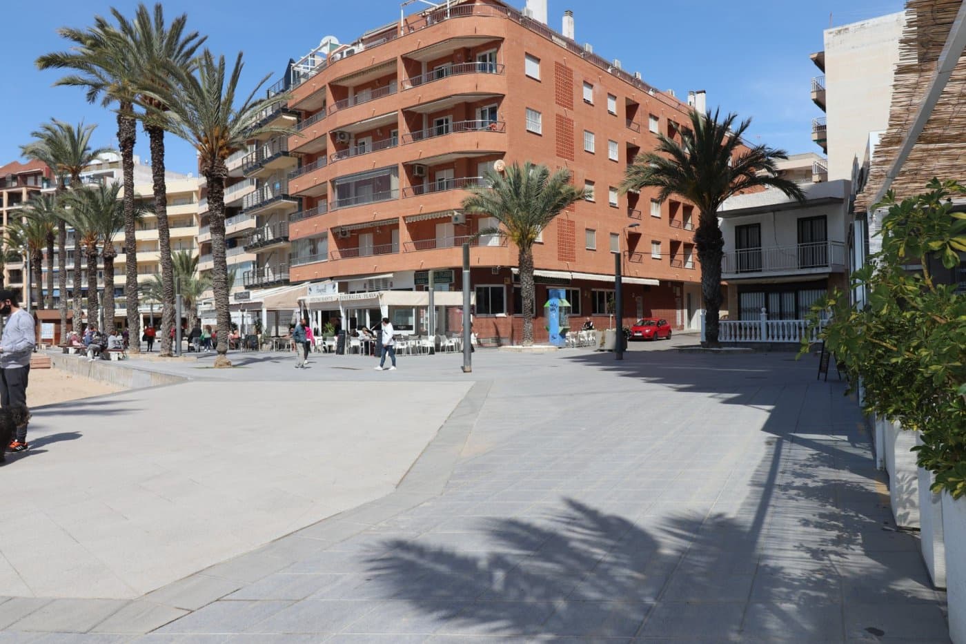 Local Comercial en Torrevieja en venta - 352.632 € (Ref: 9462122)