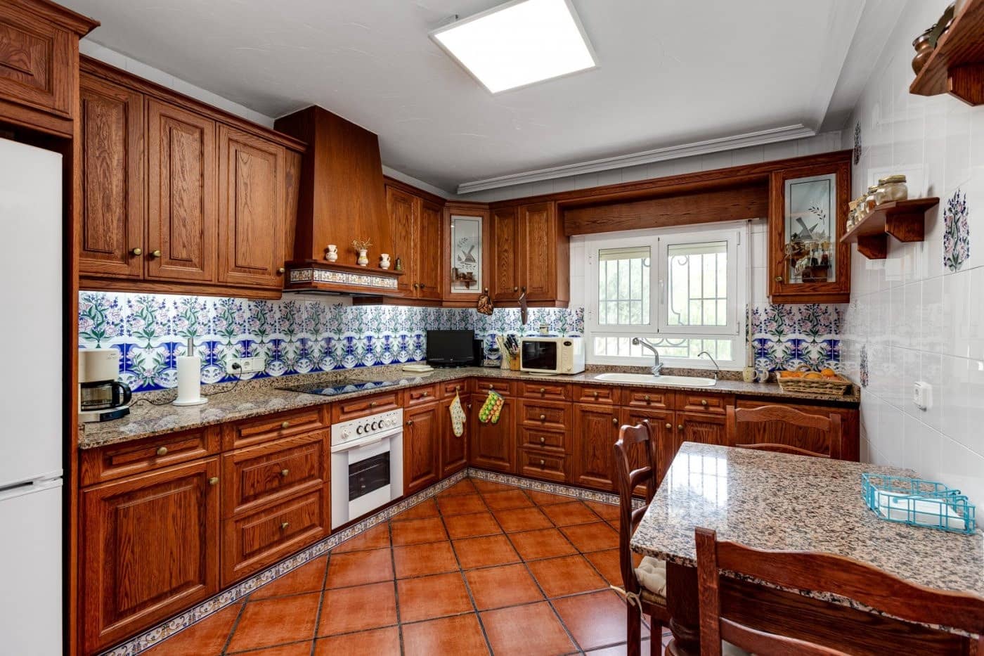 5 sypialnia Willa na sprzedaż w San Luis z basenem garażem - 850 000 € (Ref: 9462124)