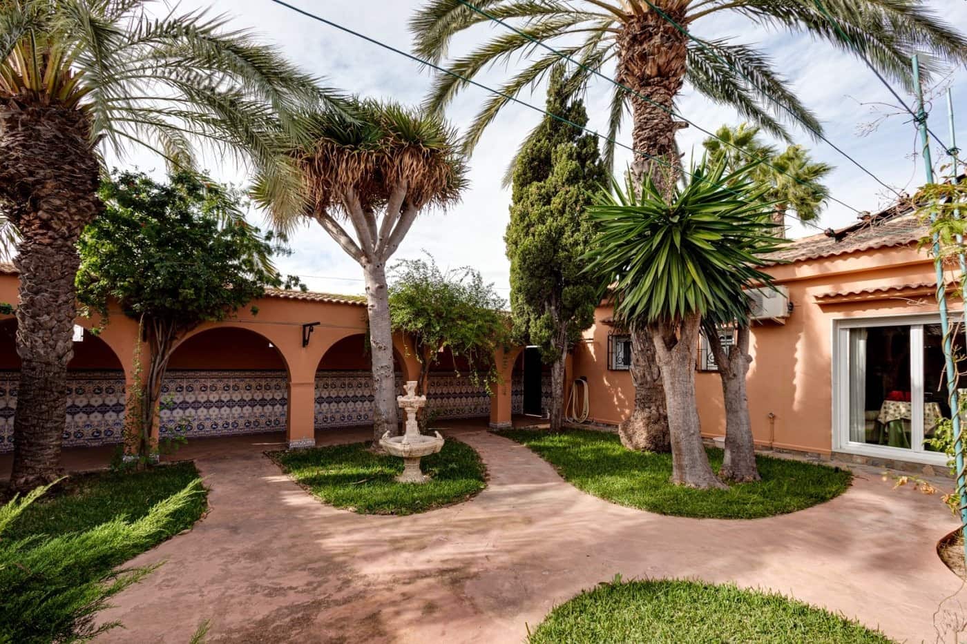 5 sypialnia Willa na sprzedaż w San Luis z basenem garażem - 850 000 € (Ref: 9462124)