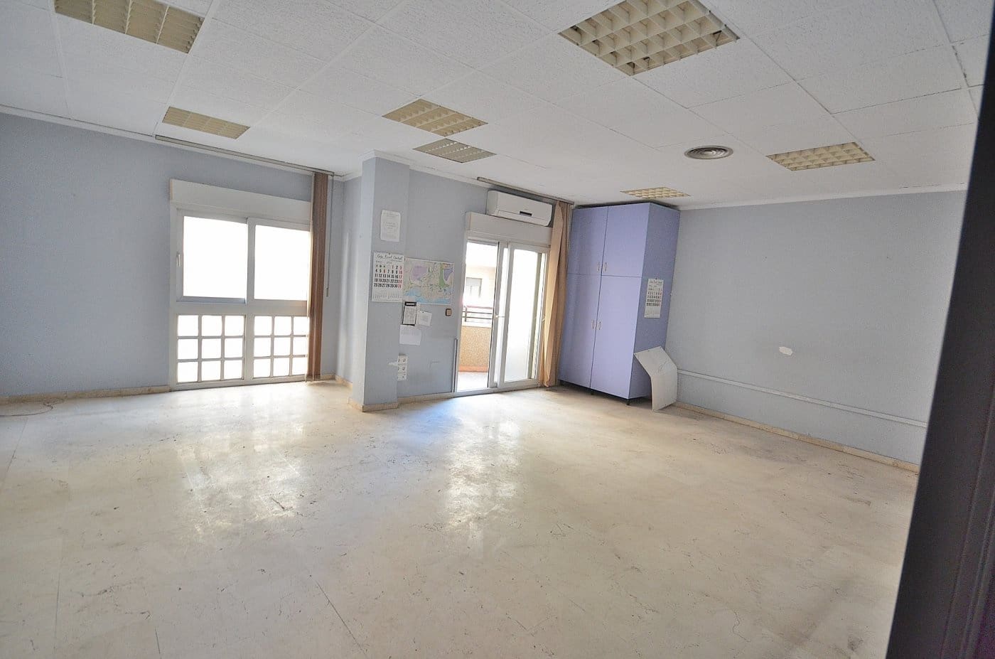 7 sovrum Kommersiell till salu i Torrevieja - 220 000 € (Ref: 9462129)