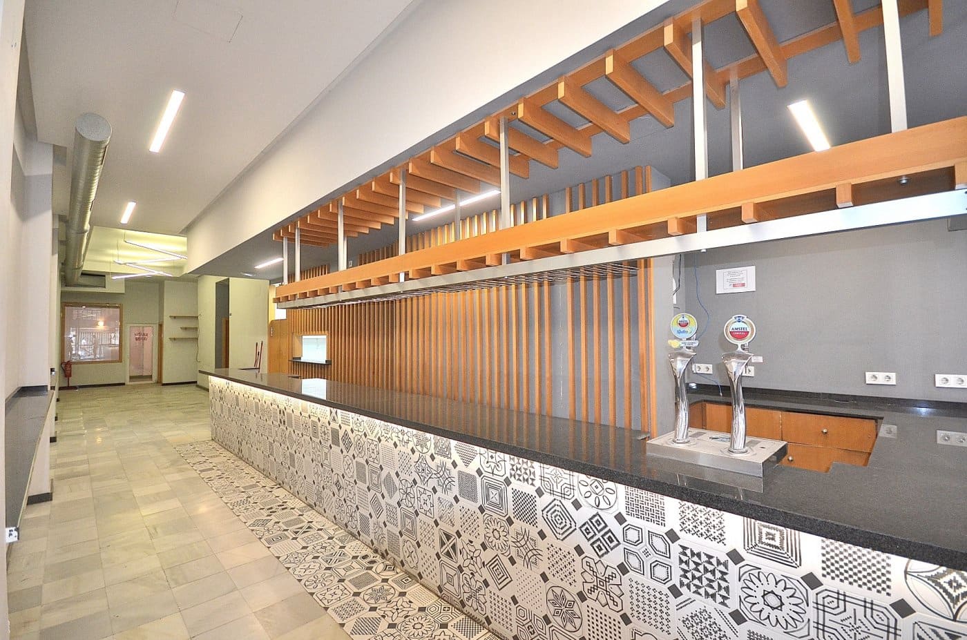 Local Commercial à vendre à Torrevieja - 325 000 € (Ref: 9462130)