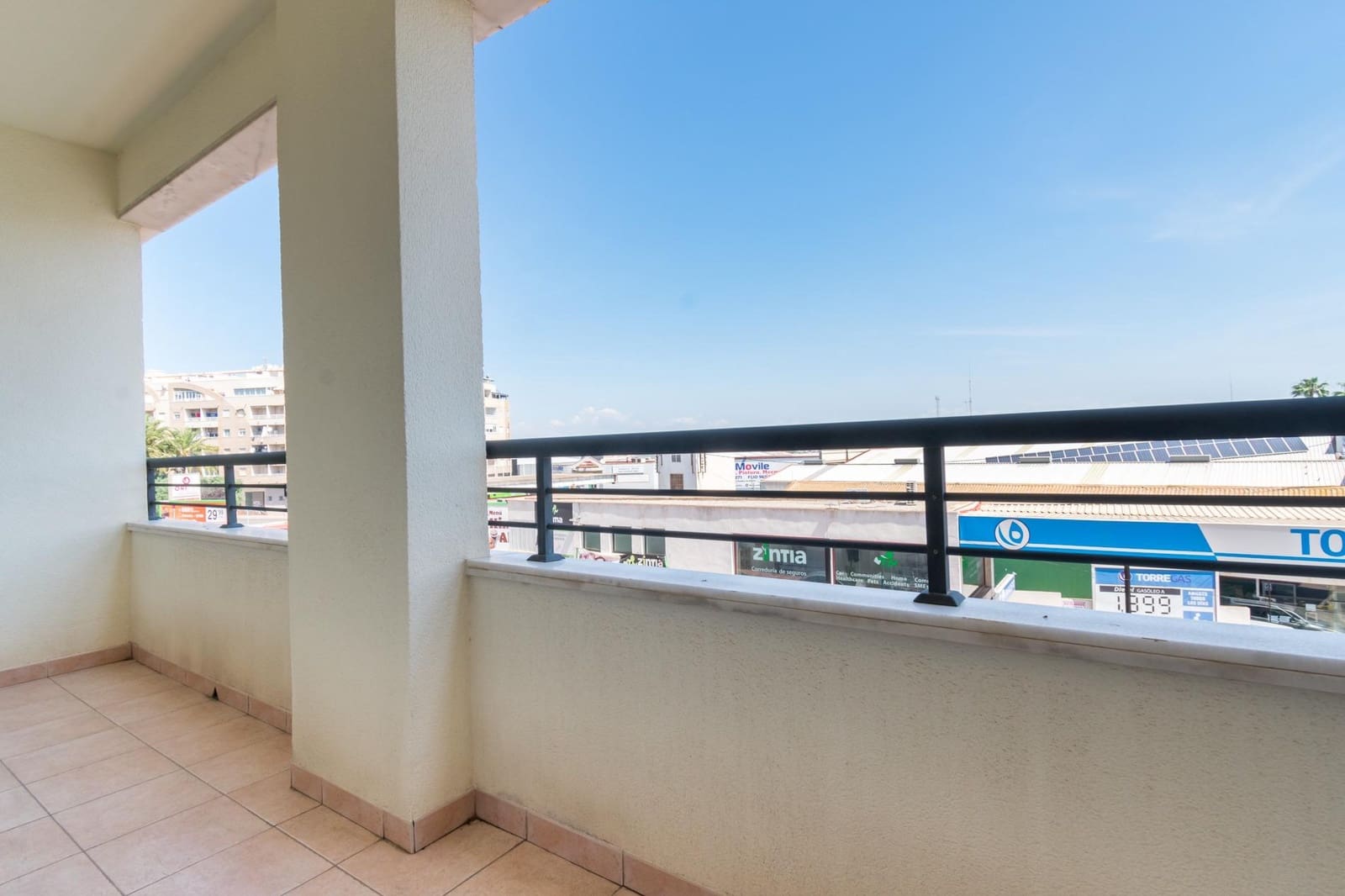 5 bedroom Apartment for sale in Torrevieja with garage - € 260,000 (Ref: 9462132)