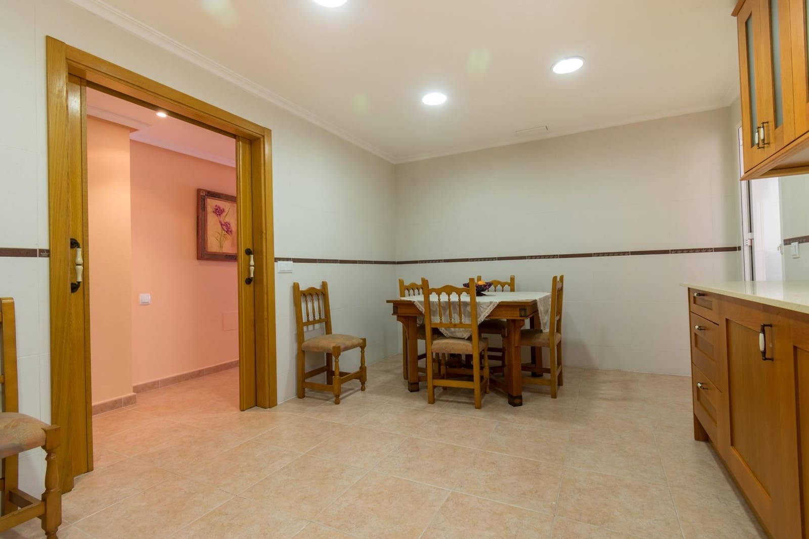 5 bedroom Apartment for sale in Torrevieja with garage - € 260,000 (Ref: 9462132)