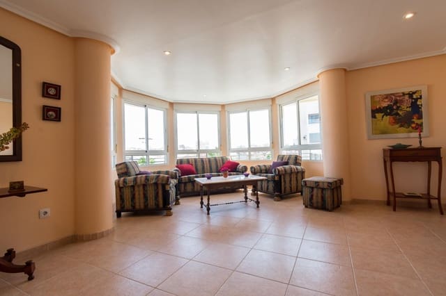 5 bedroom Apartment for sale in El Molino, Torrevieja with garage - € 260,000 (Ref: 9462132)