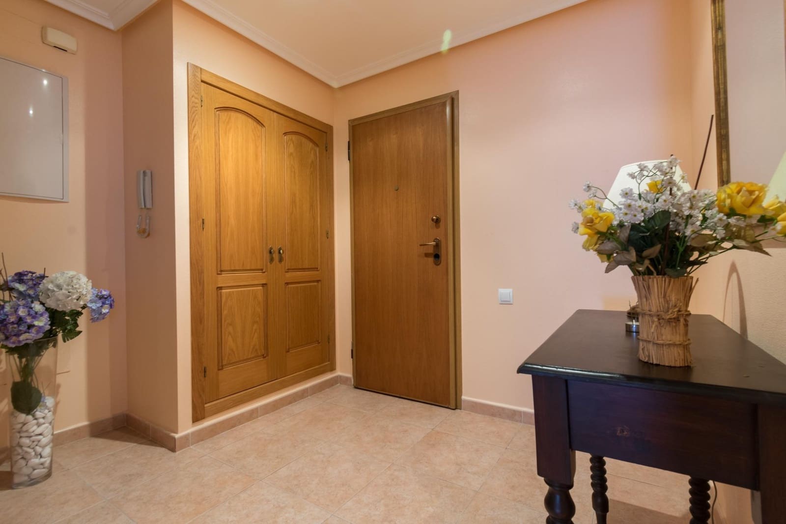 5 bedroom Apartment for sale in Torrevieja with garage - € 260,000 (Ref: 9462132)