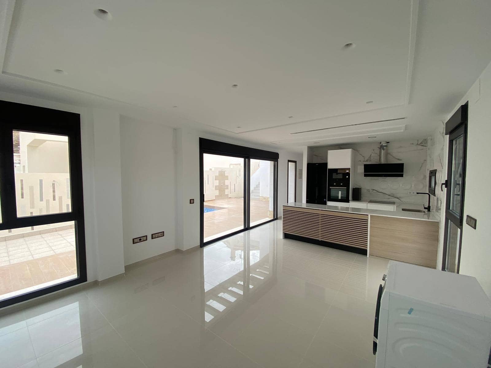 3 soveværelse Villa til salg i Benijofar med garage - € 360.000 (Ref: 9462133)