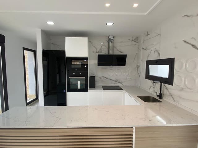 3 soveværelse Villa til salg i Benijófar med garage - € 360.000 (Ref: 9462133)