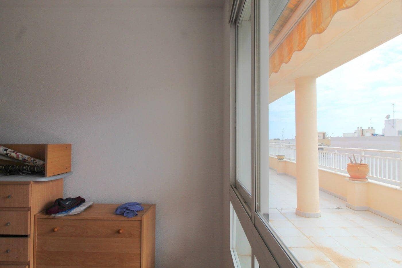 3 chambre Penthouse à vendre à Torrevieja - 200 000 € (Ref: 9462134)