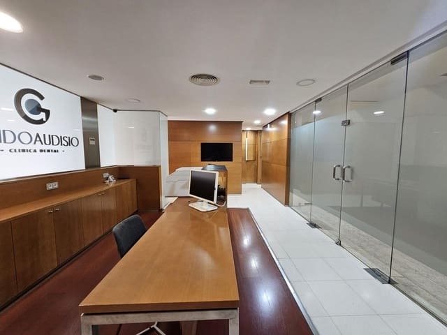 6 chambre Appartement à vendre à Centro, Torrevieja - 420 000 € (Ref: 9462137)