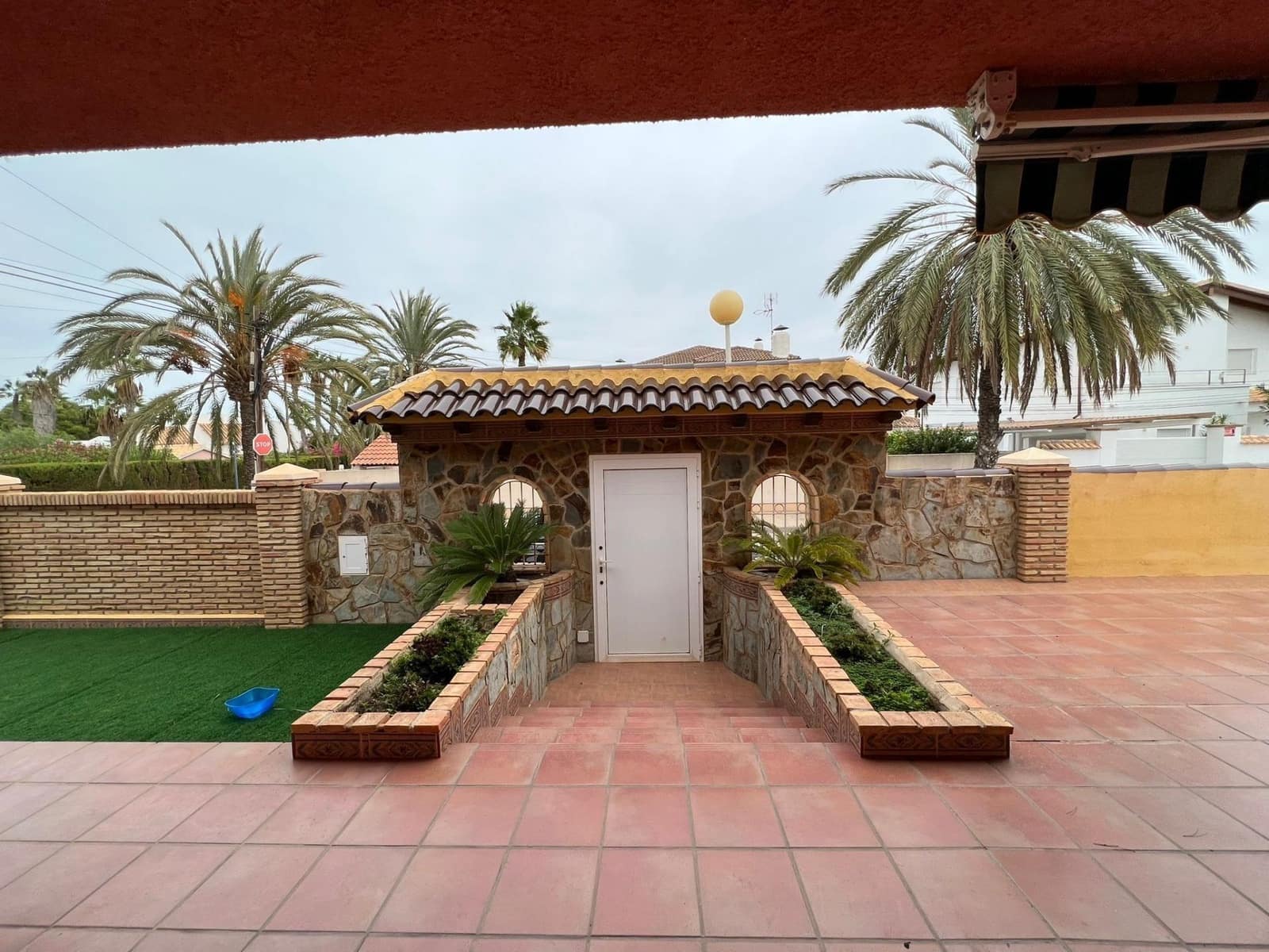 5 quarto Moradia para venda em Cabo Roig com piscina garagem - 760 000 € (Ref: 9462138)