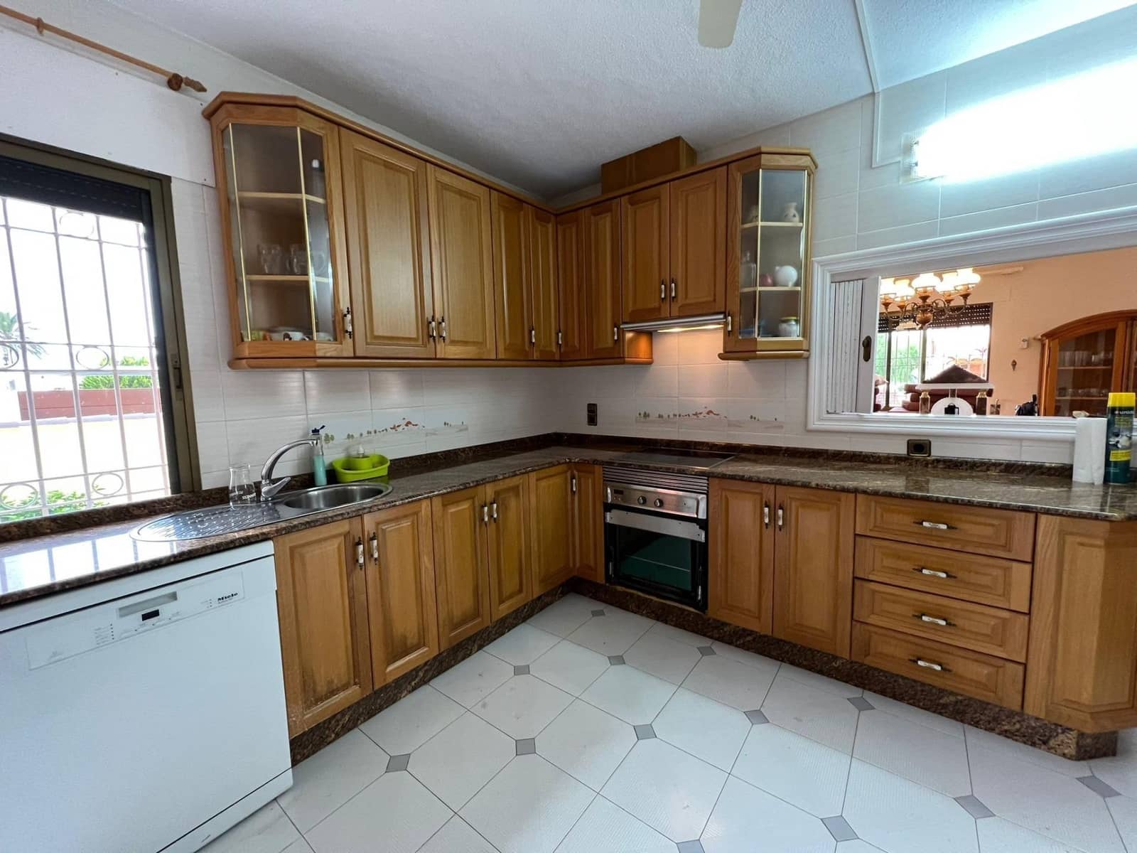 5 quarto Moradia para venda em Cabo Roig com piscina garagem - 760 000 € (Ref: 9462138)