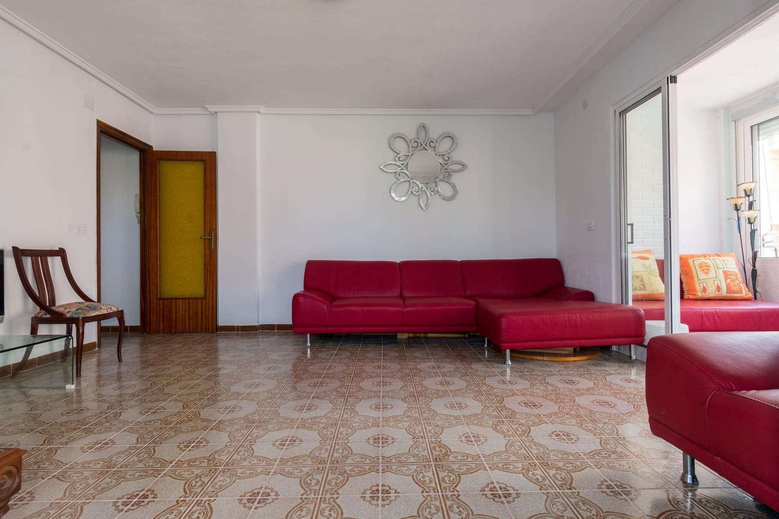 3 bedroom Apartment for sale in Torrevieja - € 145,000 (Ref: 9462150)