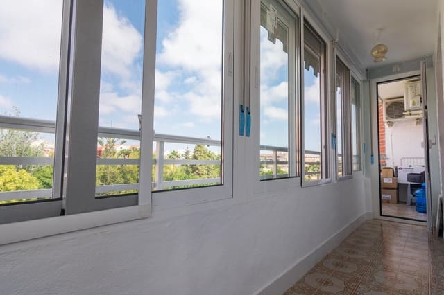 3 bedroom Apartment for sale in Playa del Acequión, Torrevieja - € 145,000 (Ref: 9462150)