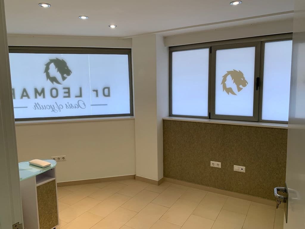 Komercyjne na sprzedaż w Torrevieja - 145 000 € (Ref: 9462151)