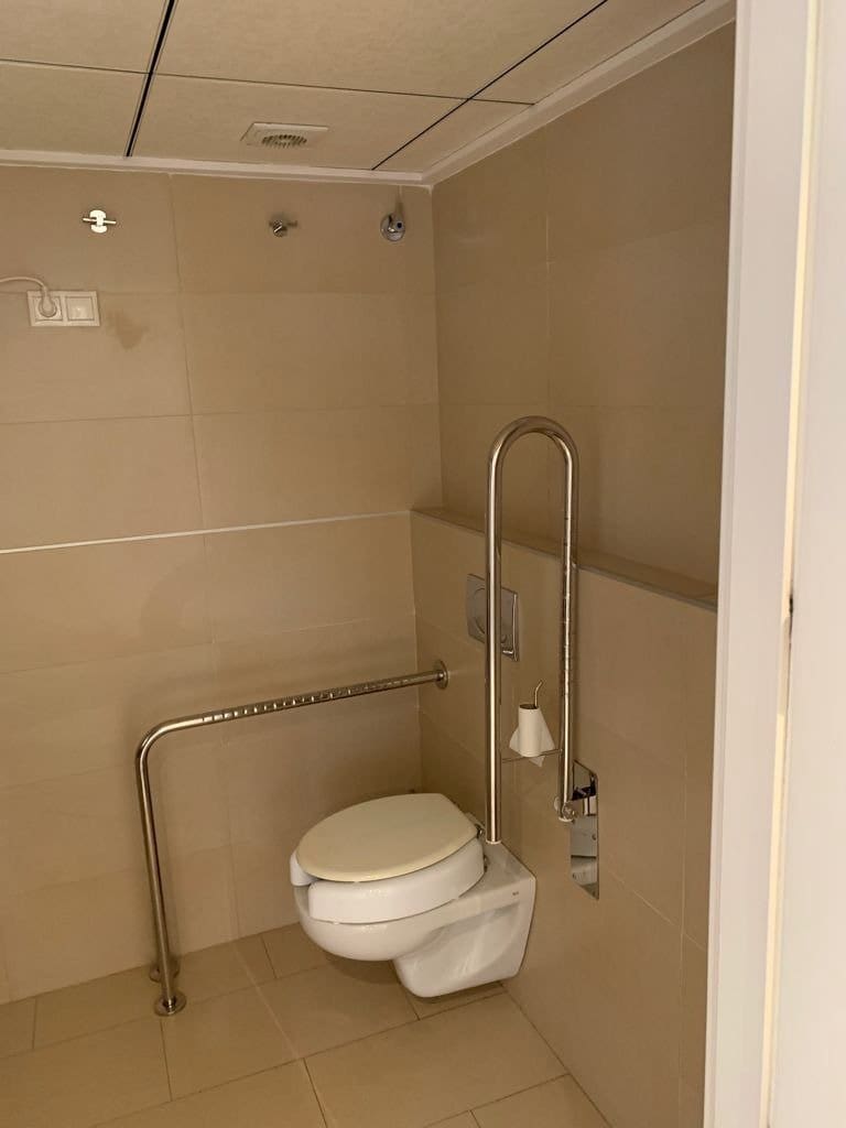 Komercyjne na sprzedaż w Torrevieja - 145 000 € (Ref: 9462151)