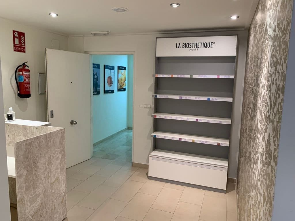 Komercyjne na sprzedaż w Torrevieja - 145 000 € (Ref: 9462151)