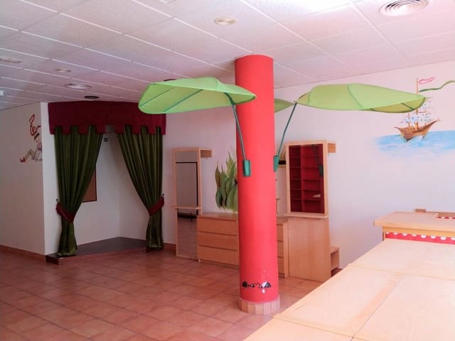 Commerciale in vendita in Pilar de la Horadada - 80.000 € (Rif: 9462154)