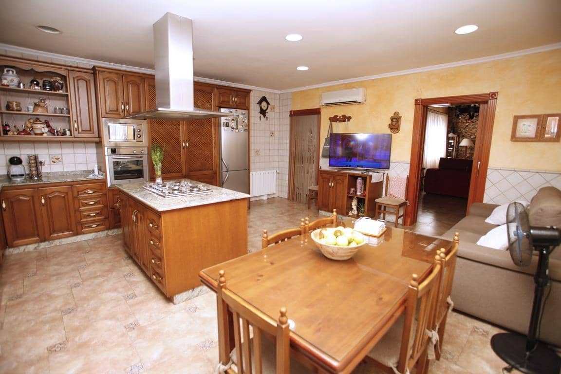 4 chambre Villa/Maison à vendre à El Raal avec garage - 300 000 € (Ref: 9462157)